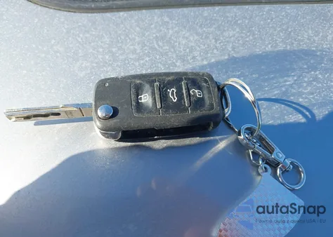 2013 Volkswagen Passat 2.5L Se из США, поврежденный, VIN 1VWBP7A35DC057009